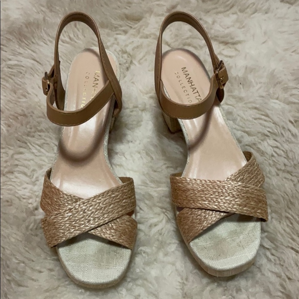 Straw Heels - Picture 2 of 2